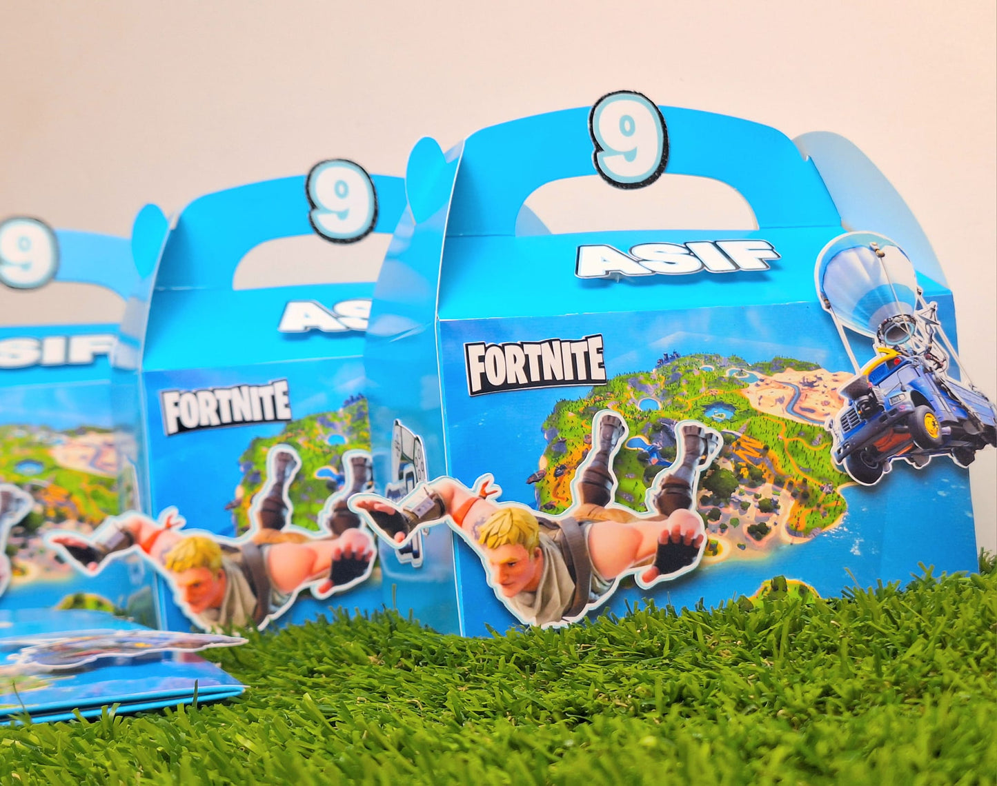 Customized Party Favours